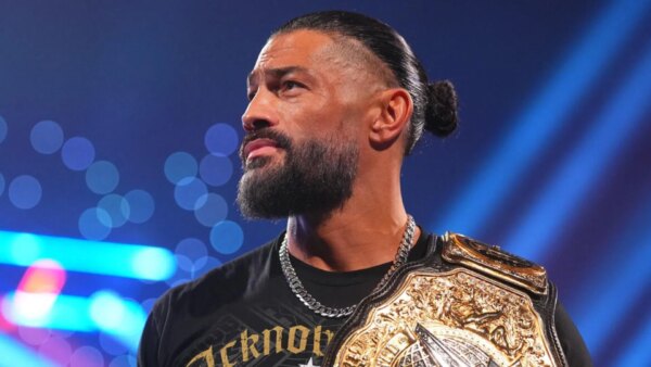 WWE: Grande estrela ameaça vingança contra Roman Reigns após ataque surpresa RAW