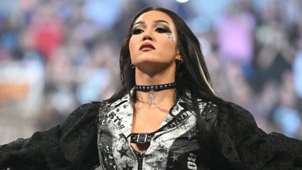 Lançado Superstar chama a WWE por um motivo; Perguntas Roxanne Perez