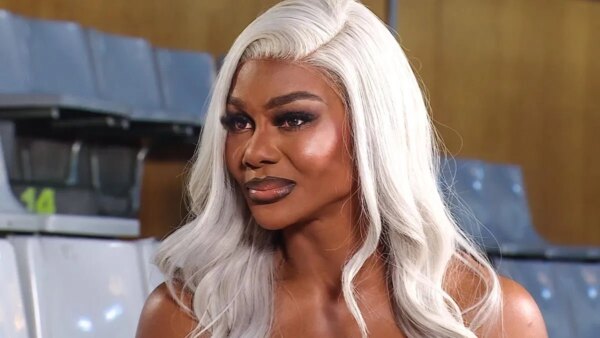 Jade Cargill sofre acidente com guarda-roupa, lendário gerente da WWE reage