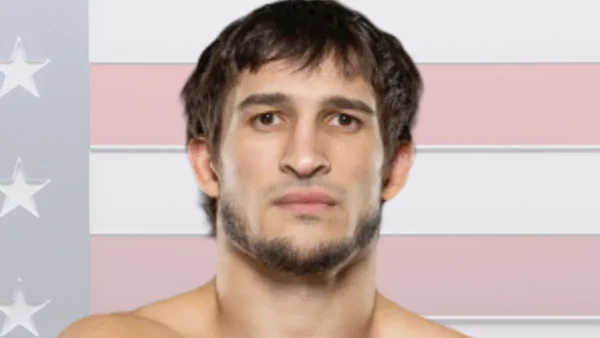 O neto de Muhammad Ali, Biaggio Ali Walsh, está trilhando seu próprio caminho no MMA
