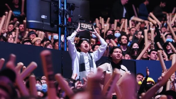 Aurora e FURIA abrem playoffs do IEM Cologne com vitórias esperadas