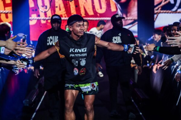 ONE Friday Fights 160: “Baixei minha guarda” – Songchainoi aponta o erro tático exato que levou à sua primeira derrota promocional