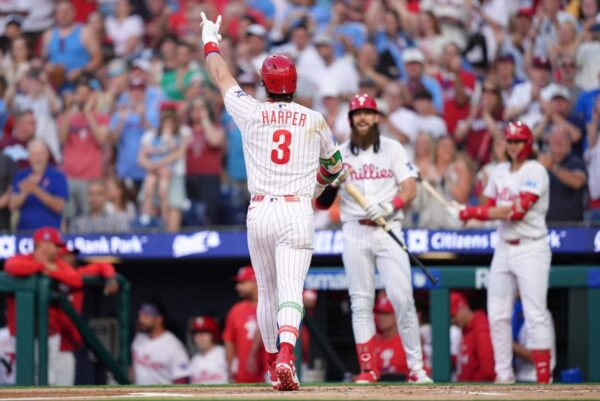 Bryce Harper rebate o ciclo pela primeira vez na carreira da MLB contra o Mets