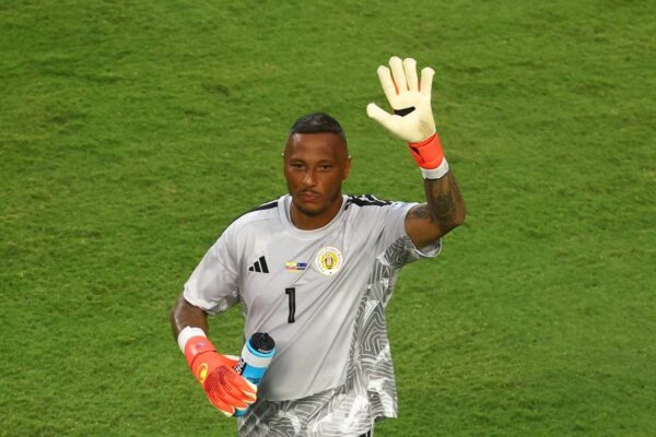 Eloy Room acabou de empatar com o recorde de defesas do ‘Secretário de Defesa’ Tim Howard na Copa do Mundo?