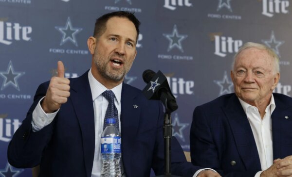 “Você ganhou 7 jogos no ano passado”: ​​Chris Broussard diz que Brian Schottenheimer pegou a febre de Jerry Jones após a promessa do Cowboys no Super Bowl