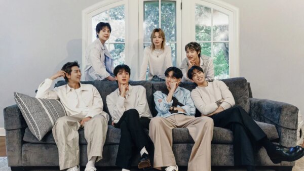 “É literalmente feito para ser lido” – Fãs defendem o BTS depois que celebridades de Hollywood cantando SWIM recebem críticas, chamando-a de uma música “desconhecida”
