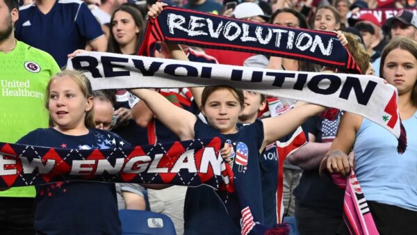 Revs promovem Curt Onalfo e Chris Tierney no front office
