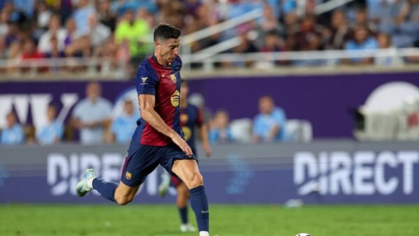 Relatórios: Incêndio contratando o ex-astro do Barcelona Robert Lewandowski