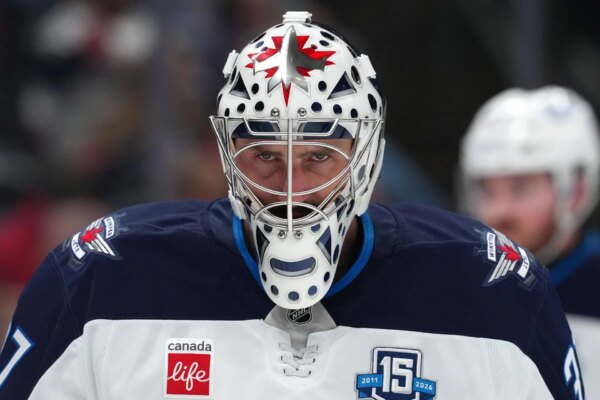 Connor Hellebuyck poderia ser negociado com os Panteras? Insider da NHL descreve o que a Flórida deve desembolsar para conseguir o goleiro dos Jets