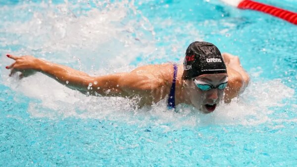 Gretchen Walsh supera recorde mundial da parceira de treino Kate Douglass