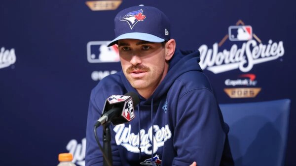 Shane Bieber, do Blue Jays, definido para estreia na temporada contra Astros