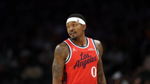 Relatório: Bradley Beal recusou opção do Clippers para se tornar agente livre