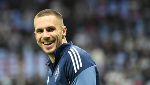 Whitecaps transfere D Joedrick Pupe para clube belga