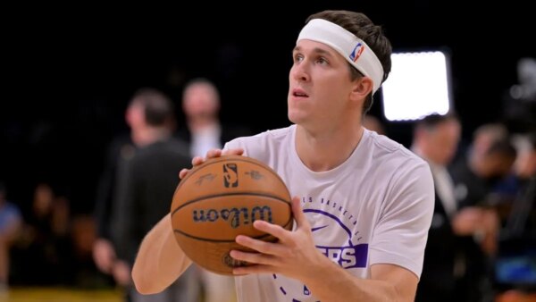 Relatórios: Austin Reaves assinará contrato de 4 anos e US$ 185 milhões com o Lakers