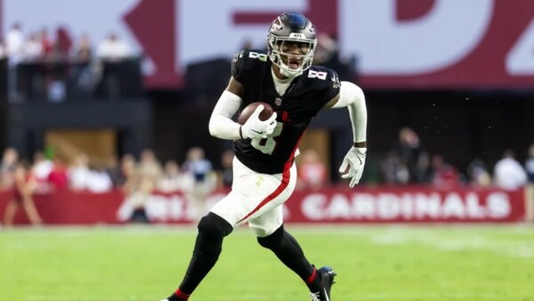 Falcons concordam em acordo de 3 anos e US$ 54 milhões com TE Kyle Pitts