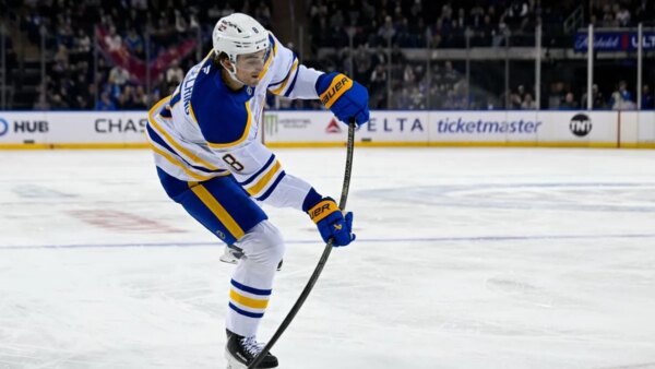 Sharks adquirem Michael Kesselring e trocam escolhas da primeira rodada com Sabres