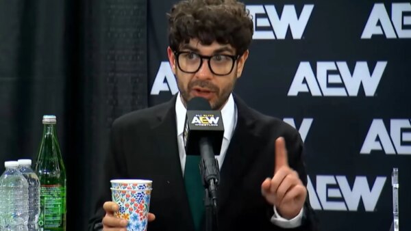“A porta da AEW está aberta para você” – mensagem de Tony Khan para a estrela que teve que se retirar da Owen Hart Cup