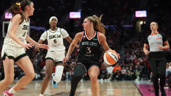 Lutando Sky busca vitória na série da temporada sobre Fire