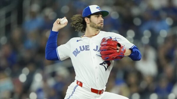 Blue Jays RHP Dylan Cease encarregado de desacelerar Rangers de início rápido