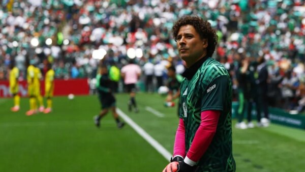 Técnico do México não se compromete a contratar Guillermo Ochoa