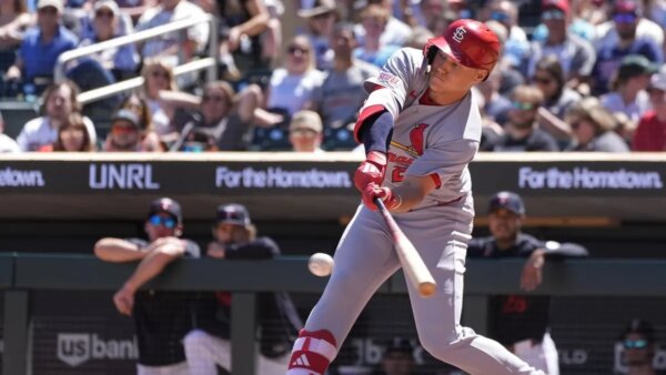Cardinals buscam varredura contra Padres em dificuldades