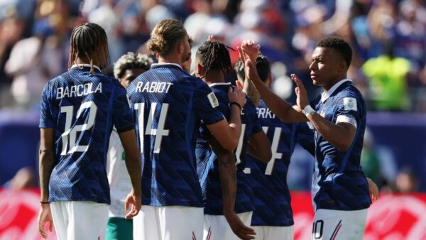 Kylian Mbappe e França pretendem continuar enquanto o Iraque mantém perspectivas positivas