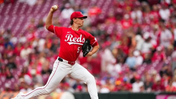 Reds recorrem a Brady Singer em tentativa de raspagem em Pittsburgh