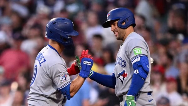 Dylan Cease e os grandes morcegos dos Blue Jays silenciam os Red Sox