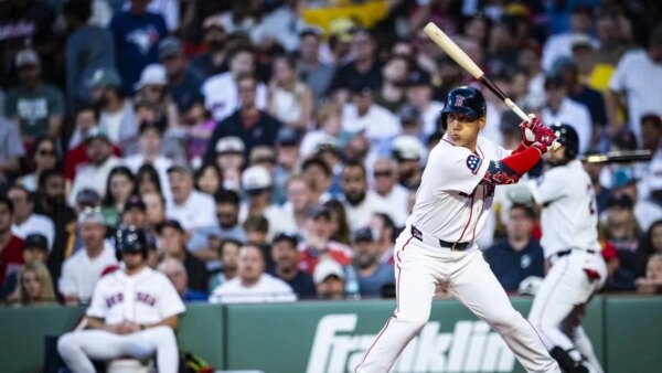 Red Sox, desesperado por golpes de embreagem, tenta evitar a raspagem dos Blue Jays