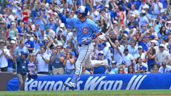 Carson Kelly bate Grand Slam enquanto Cubs derrota Blue Jays