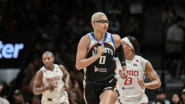 Liberty ansioso para começar uma nova seqüência contra Sparks, atormentado por lesões