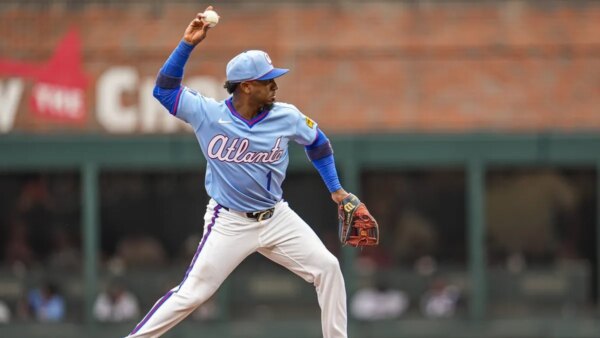 Ozzie Albies atinge 2 HRs enquanto Braves abandona Brewers