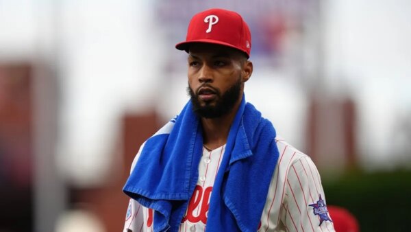 Cristopher Sanchez, de Phillies, se esforça para acabar com os piratas