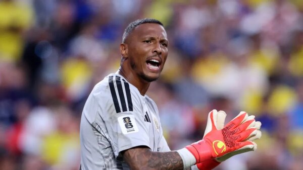 Eloy Room ajuda Curaçao a conquistar o primeiro ponto na Copa do Mundo com empate do Equador