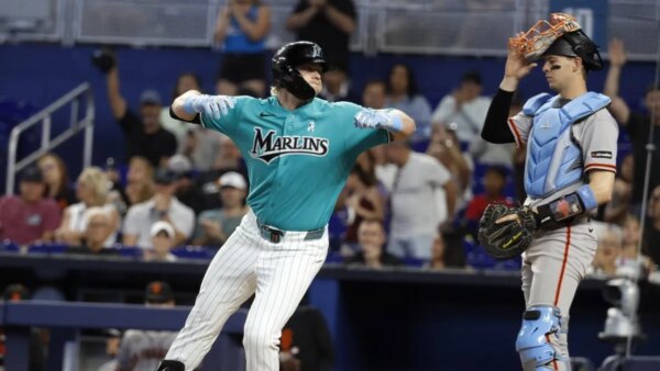 Kyle Stowers ajuda Marlins a finalizar a varredura sobre os Giants