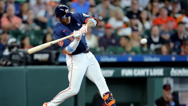 Yordan Alvarez acerta o 25º home run e ajuda os Astros a vencer os Guardians