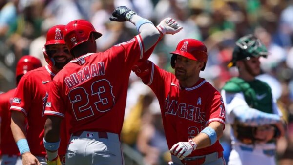 O home run de Zach Neto na 9ª entrada leva os Angels à frente do Atletismo