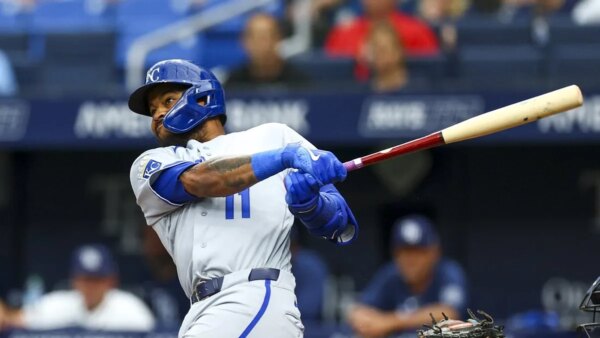Royals coloca All-Star 3B Maikel Garcia (mão) na lista de lesionados de 10 dias