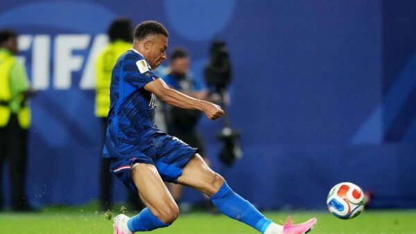 Didier Deschamps sobre a busca de Kylian Mbappe por Messi: recordes “lá para serem quebrados”