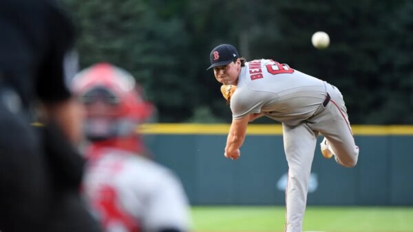 O triplo de 3 corridas de Jake McCarthy dá aos Rockies uma vitória fácil sobre os Red Sox