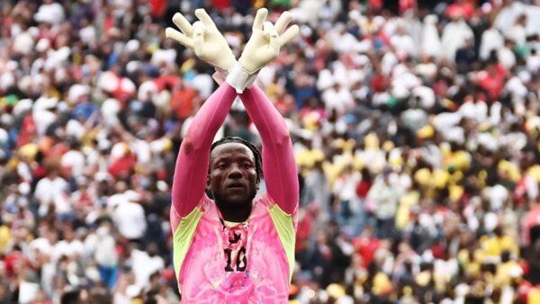 Benjamin Asare e Gana empatam sem gols com a Inglaterra
