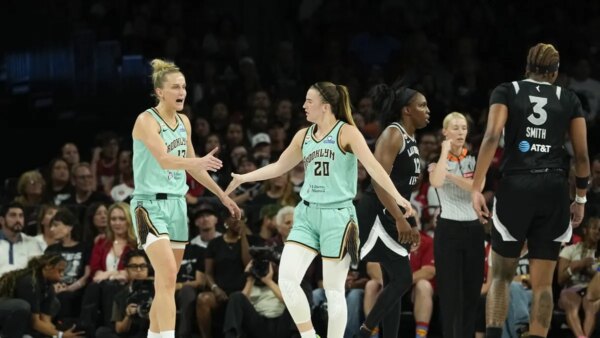 Breanna Stewart e Sabrina Ionescu conduzem Liberty à frente dos Ases
