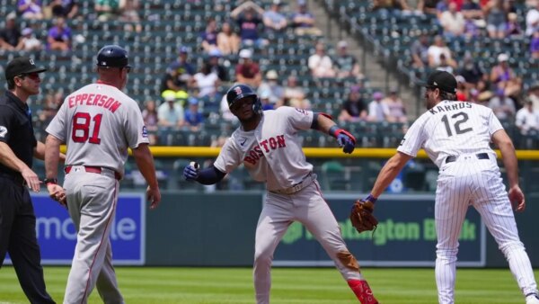 Rockies se reúnem para derrubar Red Sox