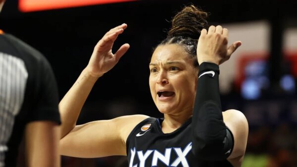 Olivia Miles e Lynx eliminam o déficit do quarto trimestre e vencem Mystics