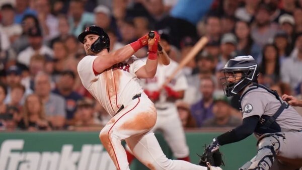 Red Sox abre 4 jogos definidos por Yankees propensos a erros