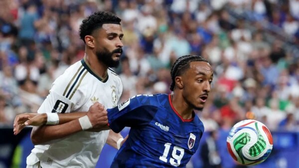 Cabo Verde empata com a Arábia Saudita e torna-se a menor nação a chegar a eliminatórias