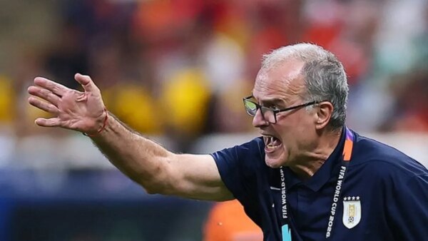 Federação do Uruguai supostamente cancela voo fretado após saída da Copa do Mundo