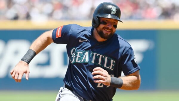 Mariners dependentes de Homer são bem-vindos ao voltar para casa contra os Anjos