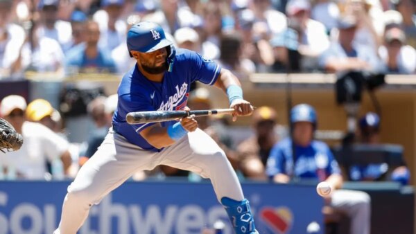 O grande sucesso de Mookie Betts ajuda Dodgers a afundar Padres