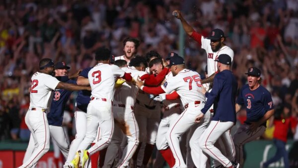 Resumo da MLB: Red Sox rali em 10º, varredura completa de 4 jogos dos Yanks